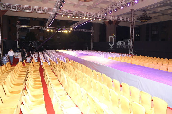 在活動現(xiàn)場安裝燈光和音響時(shí)的常見問題