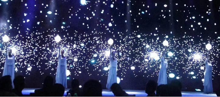 視頻互動舞蹈秀城市之光 沉浸式感受以光